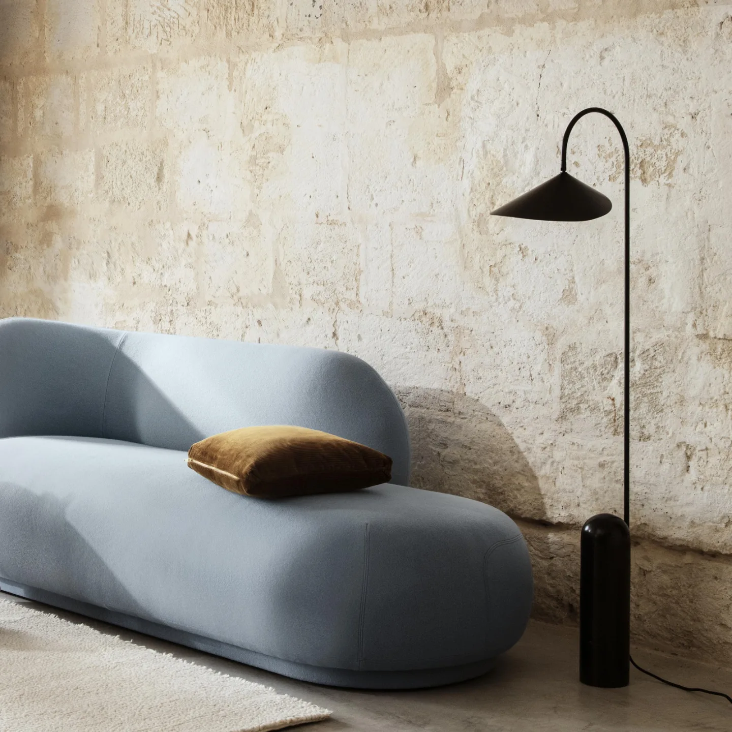 Arum Stehleuchte Black - Ferm Living - Wohnzimmer - Design - Marmor - Einflammig