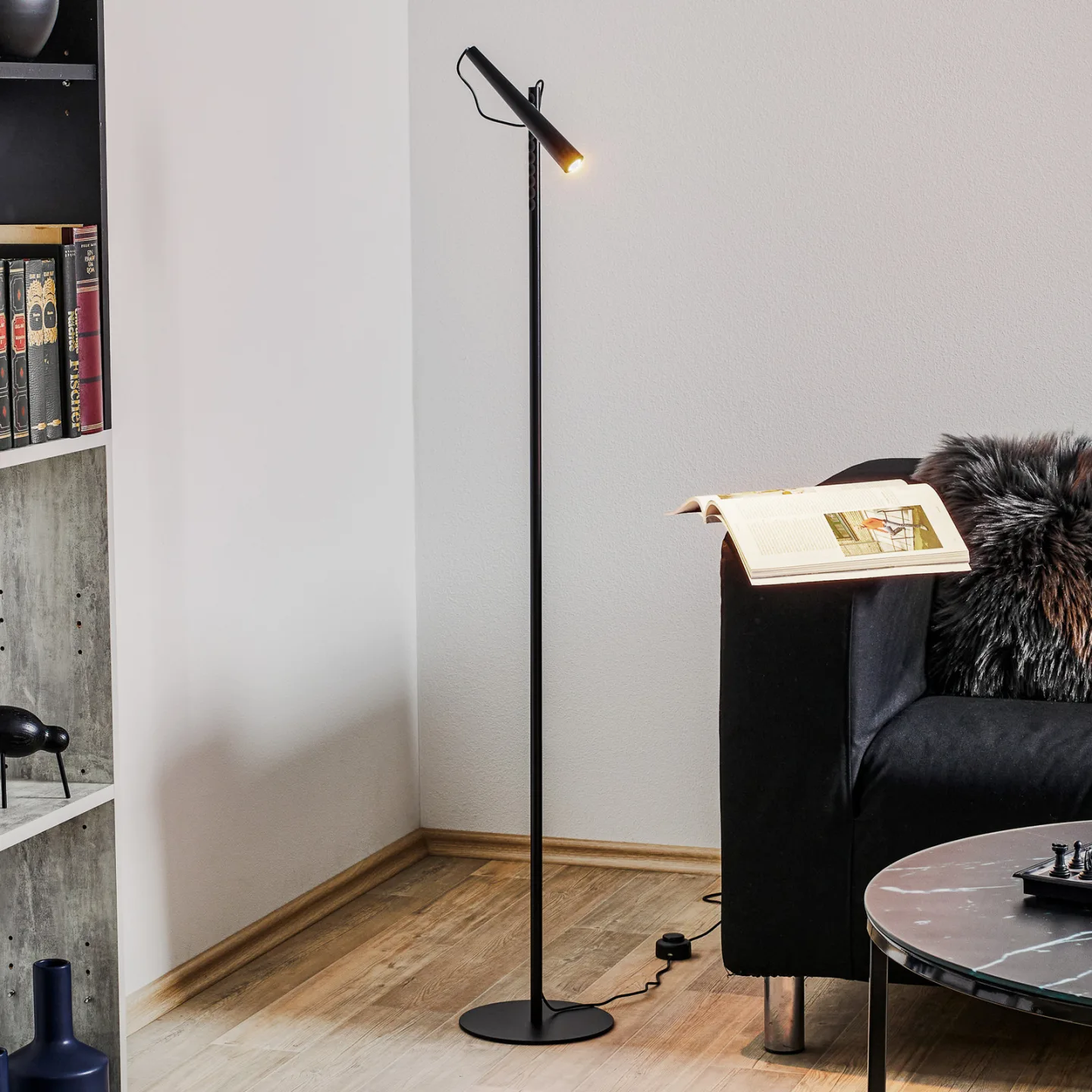 Magneto LED-Stehleuchte, schwarz - Foscarini - Wohnzimmer - Design - Metall