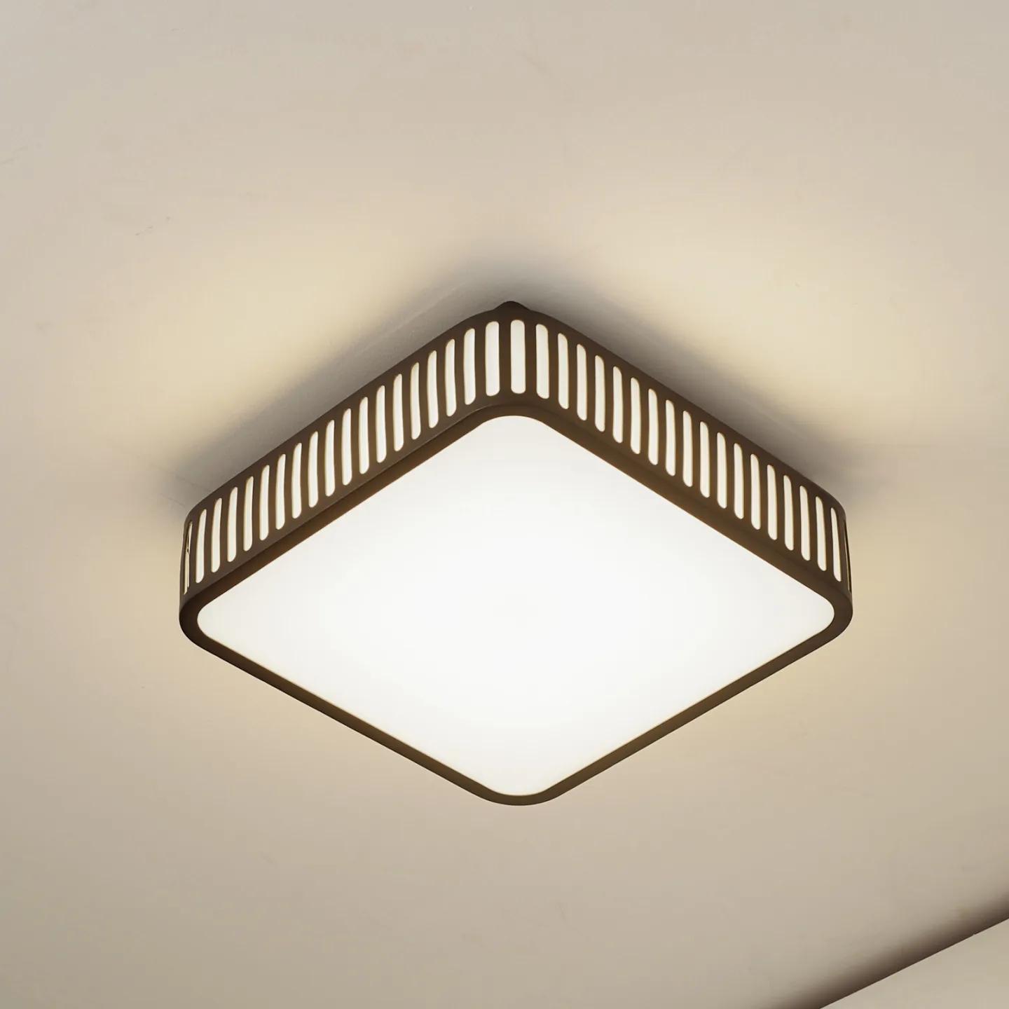 Lurinda LED-Außendeckenleuchte schwarz 26 cm IP44 - Lindby - Balkon - Modern - Aluminium - Bündig
