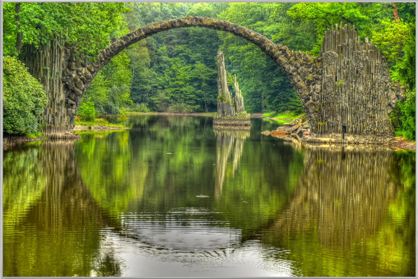 image LAND Bild mit Rahmen Rakotzbrücke | Schubiger Möbel