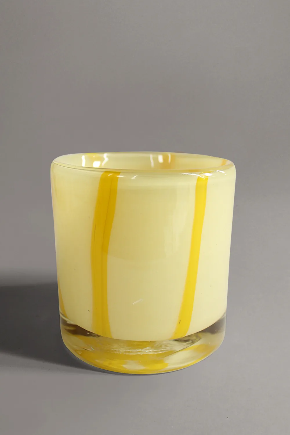 Lysestake S - Zuri (gul) (Størrelse: 8 x 8 cm)