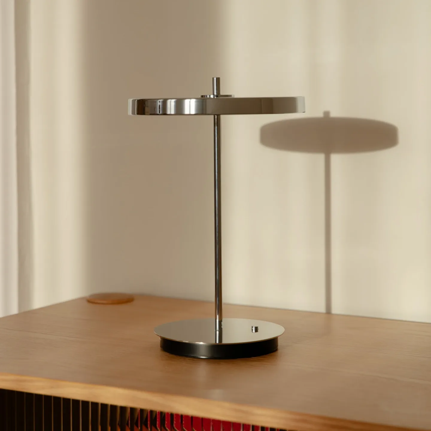 Asteria Move Portable Bordlampe Polished Steel - UMAGE - Stue - Design - Metal - Med skærm