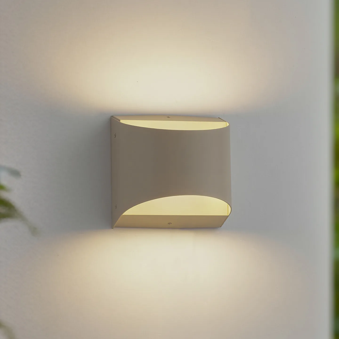 Lenore LED-Außenwandleuchte 13,5 cm beige Metall - Lindby - Balkon - Modern - Aluminium - Einflammig