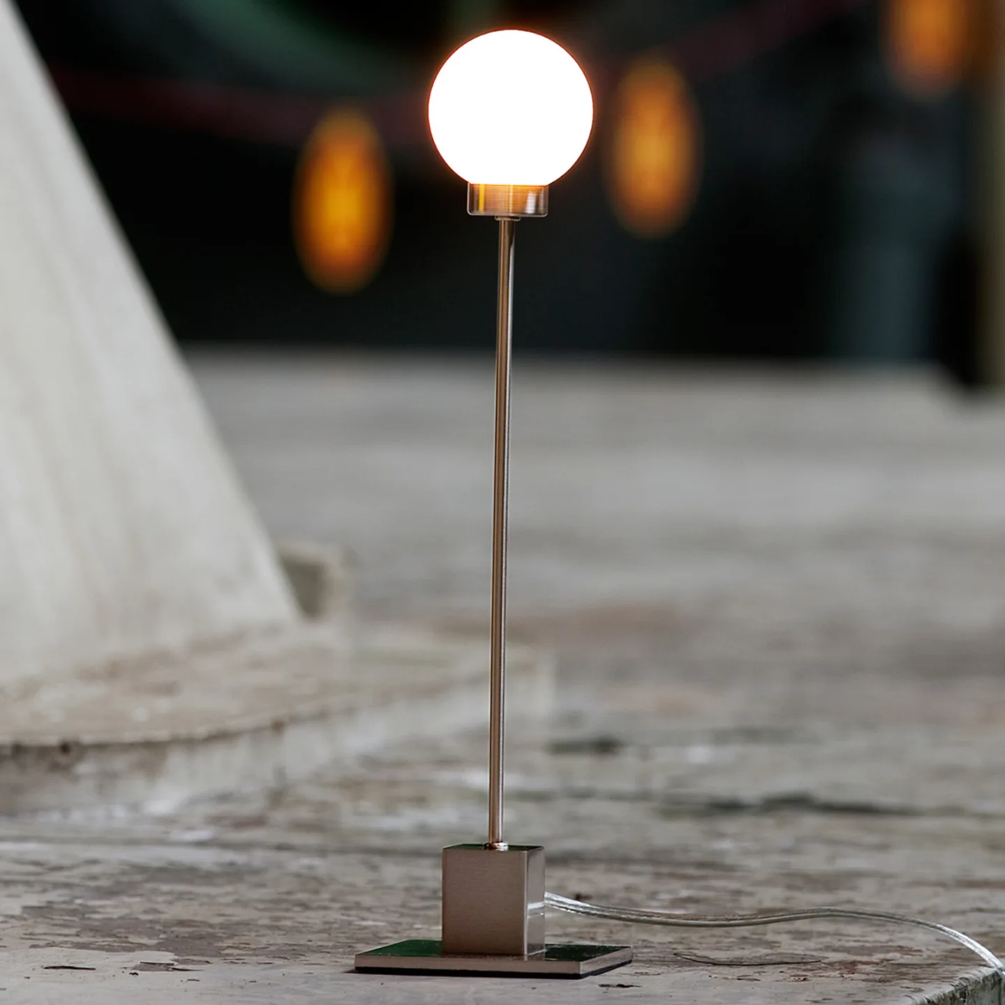 Snowball D8 Tischleuchte Steel - Northern - Wohnzimmer - Design - Glas - Einflammig