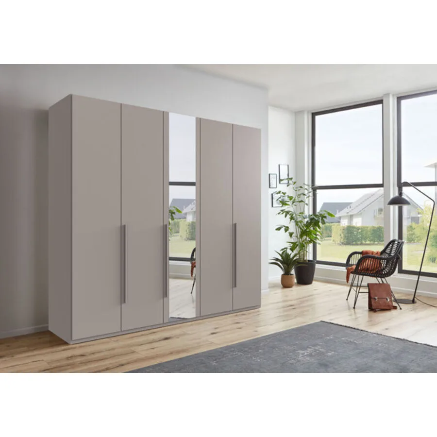 Kleiderschrank Annie Saharagrau - Griffe Saharagrau Mischholz B 225 cm