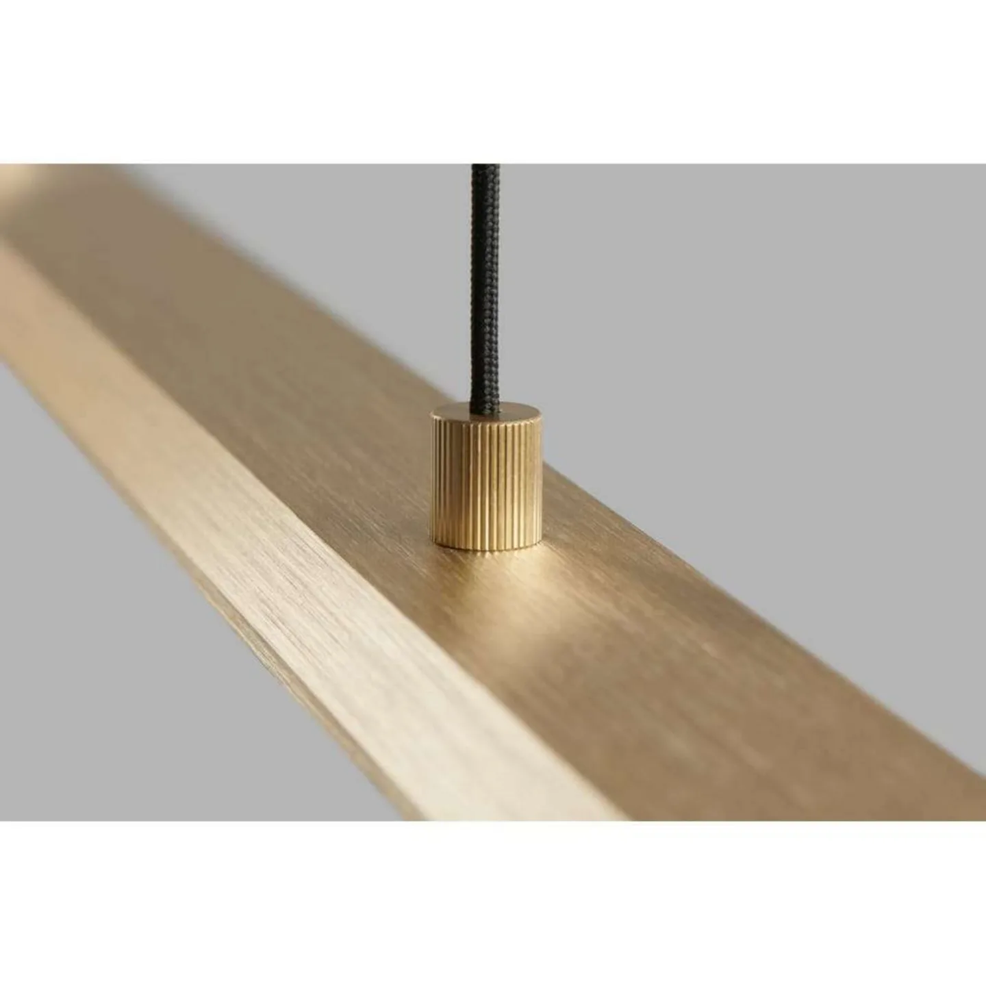 Slim S1800 Pendelleuchte 2700/3000K Brass - LIGHT-POINT - Esszimmer - Aluminium