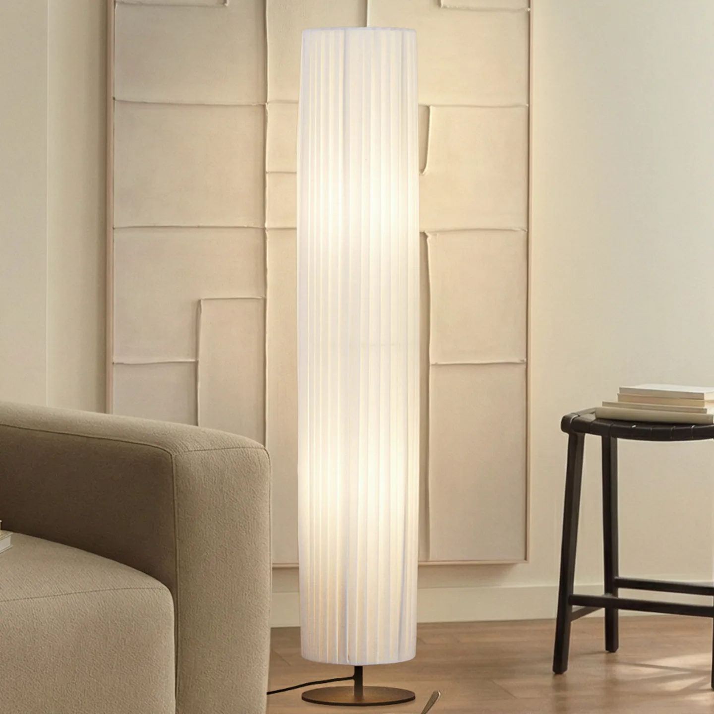 Virelle Stehlampe, weiß, Textil, Höhe 117 cm, E27 - Lindby - Wohnzimmer - Stoff / Textil - Einflammig