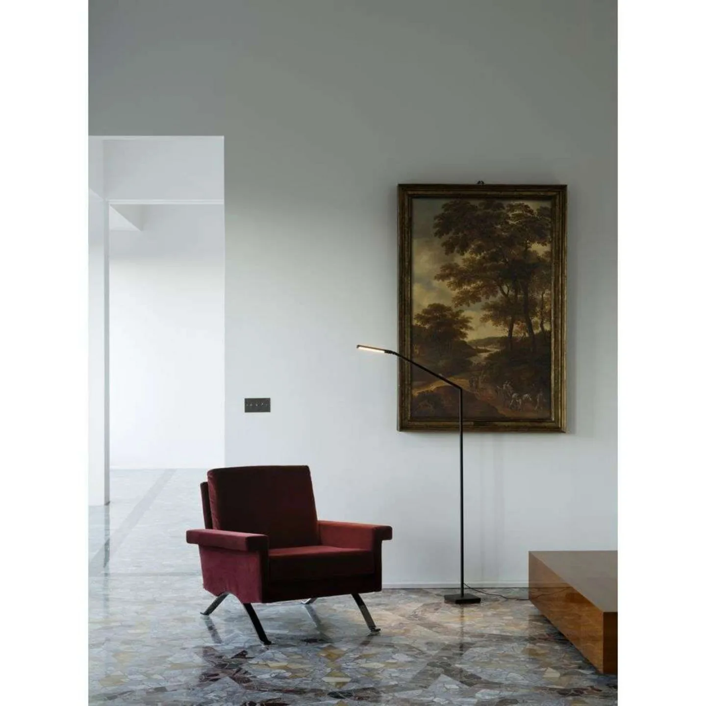 Untitled Reading Linear golvlampa, svart - Nemo Lighting - Vardagsrum - Aluminium