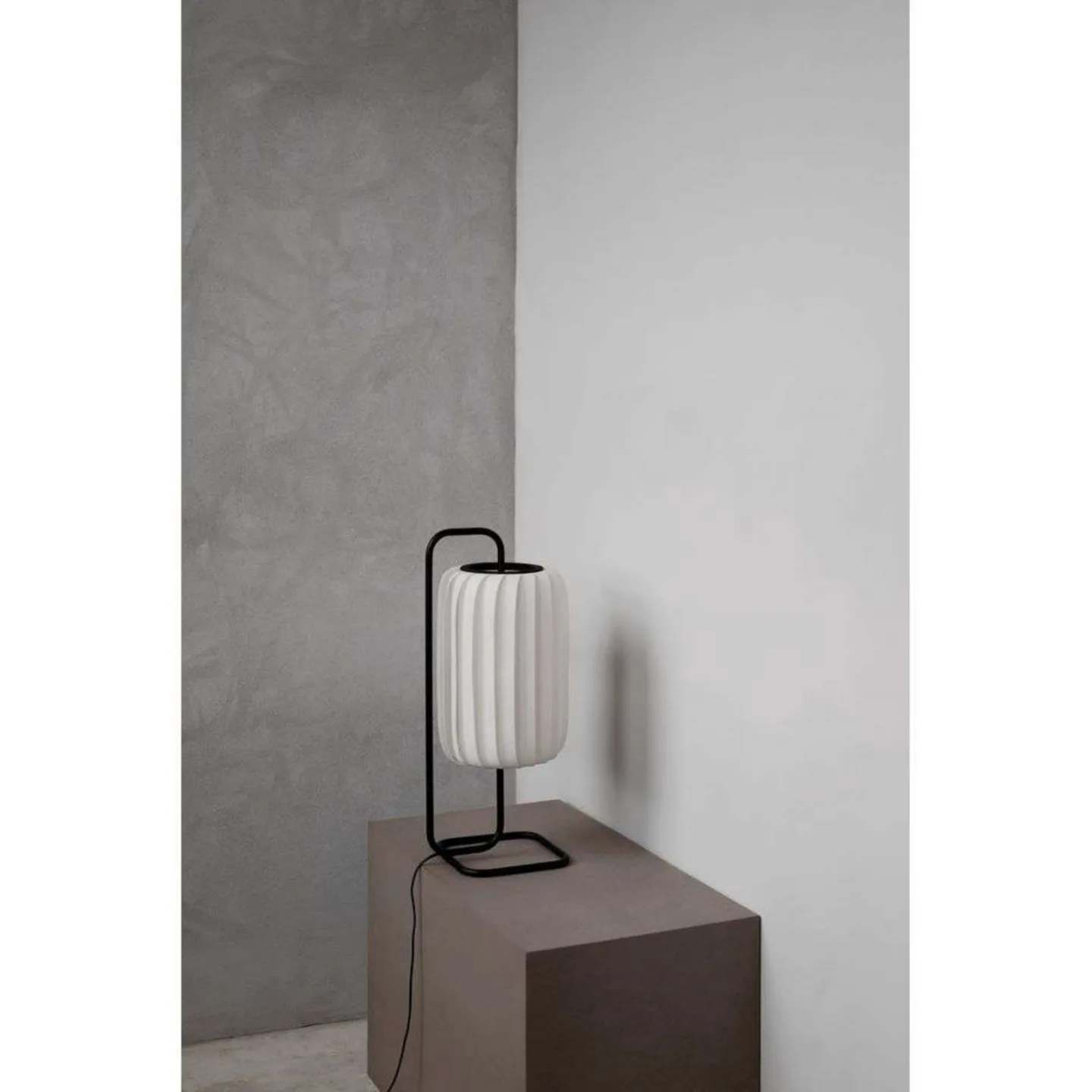 TR37 Bordlampe White - Tom Rossau - Stue - Plastik
