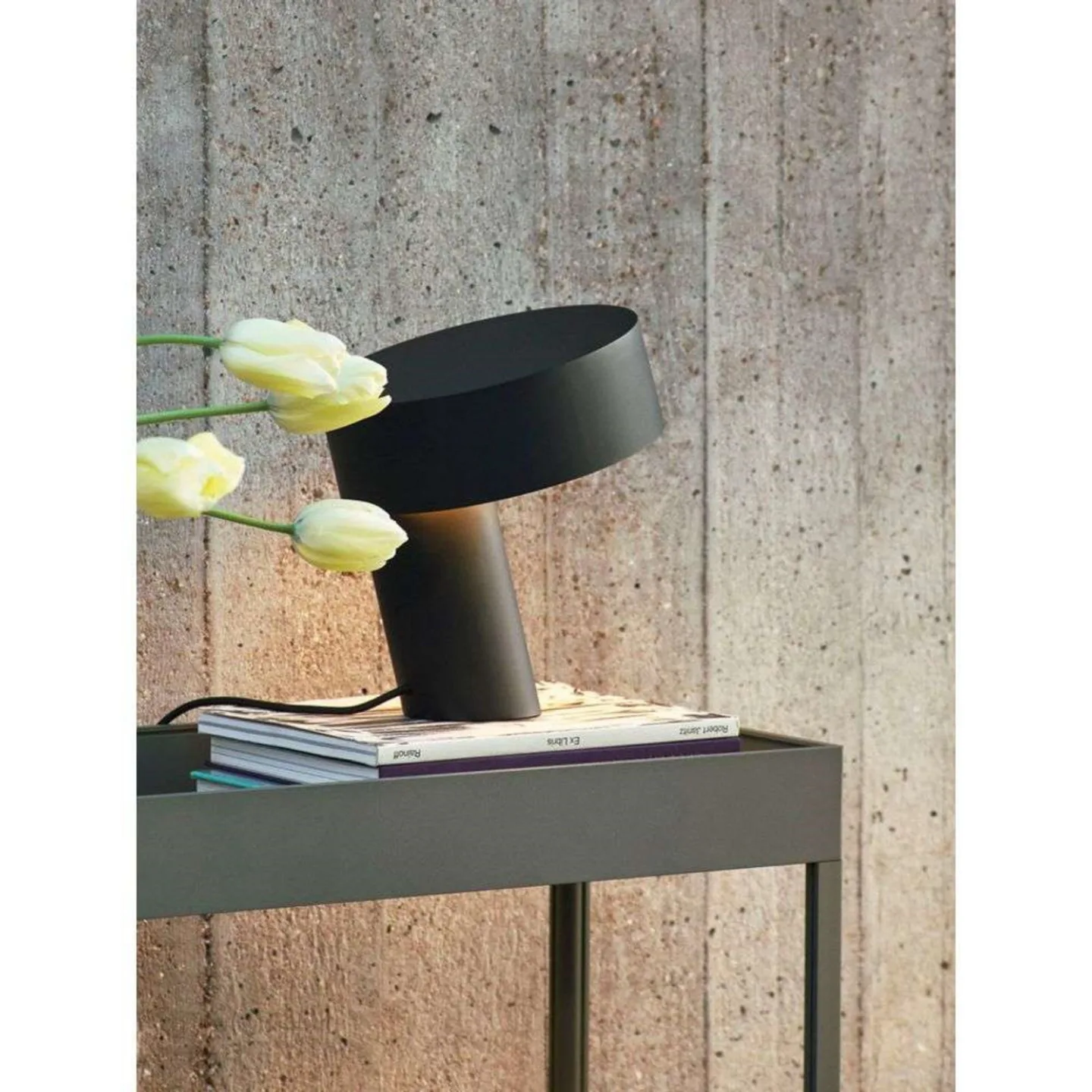 Slant Bordslampa Soft Black - HAY - Vardagsrum - Aluminium