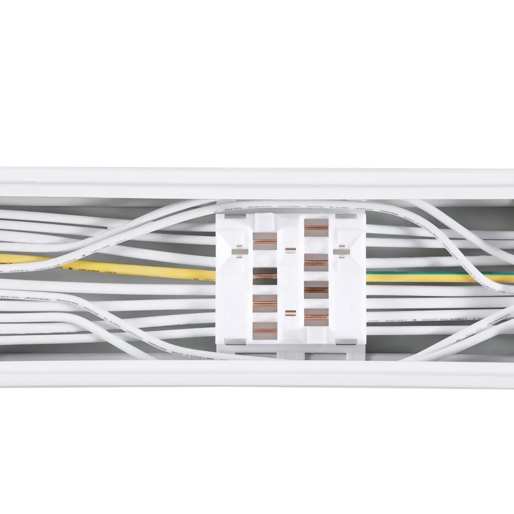 Sylvania Rail & Trunk System 1500mm 8-wire Rail Vit