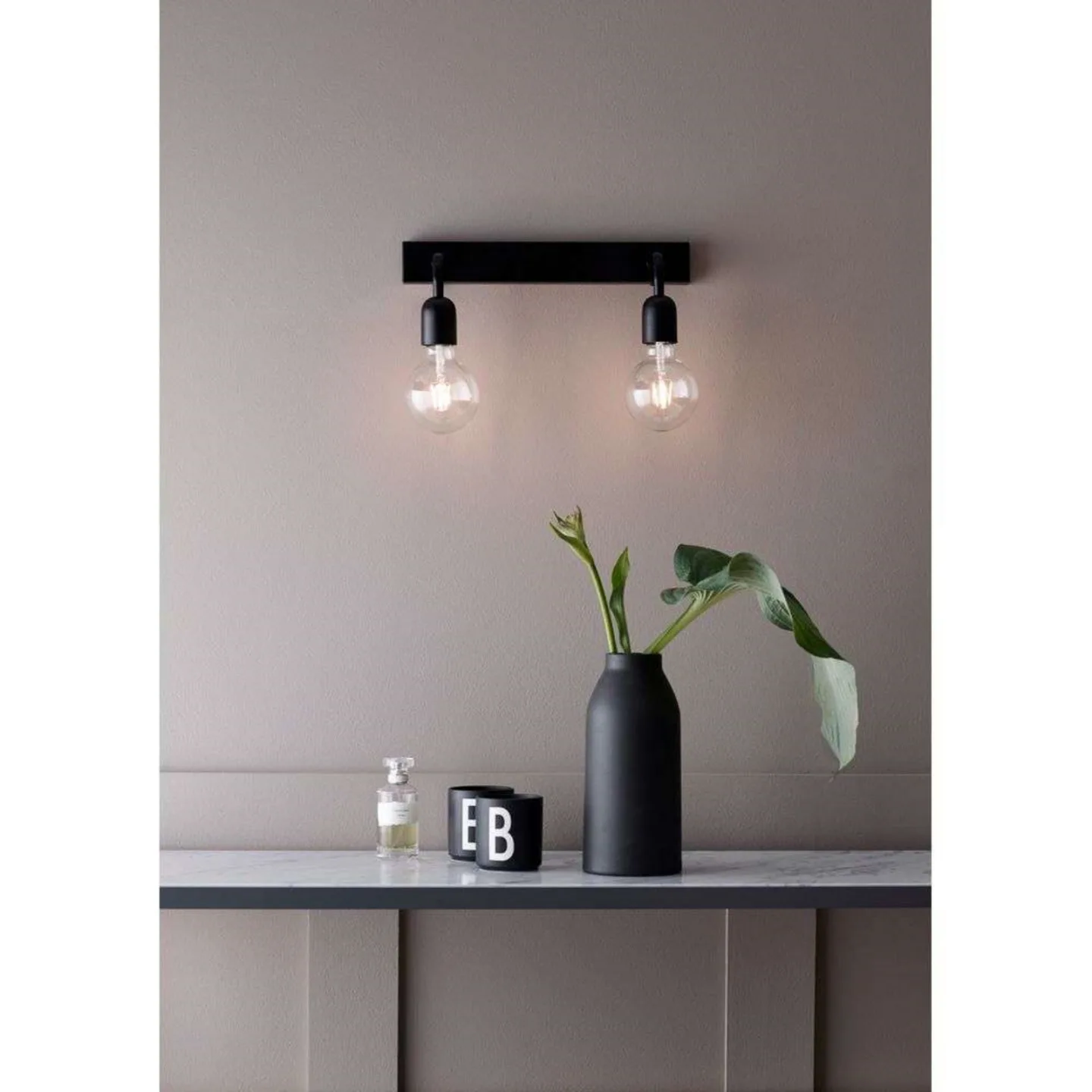 Regal 2 Wandleuchte Brushed Brass - Belid - Wohnzimmer - Metall