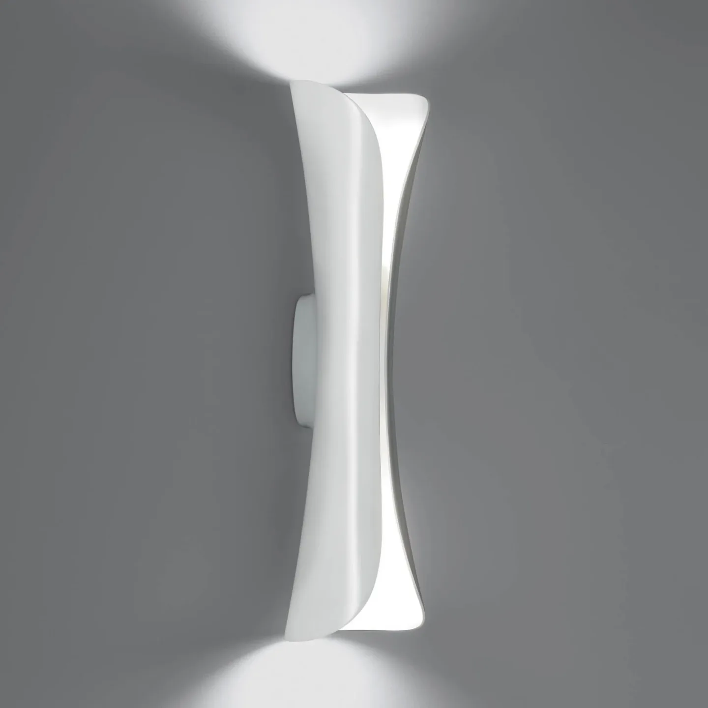 Cadmo LED Væglampe Hvid - Artemide - Stue - Design - Plastik - Med flere lyskilder