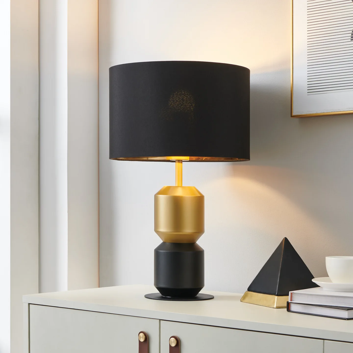 Laurignano bordslampa, svart/guld - EGLO Stars of Light - Vardagsrum - Modern - Tyg / textil - Med en ljuskälla