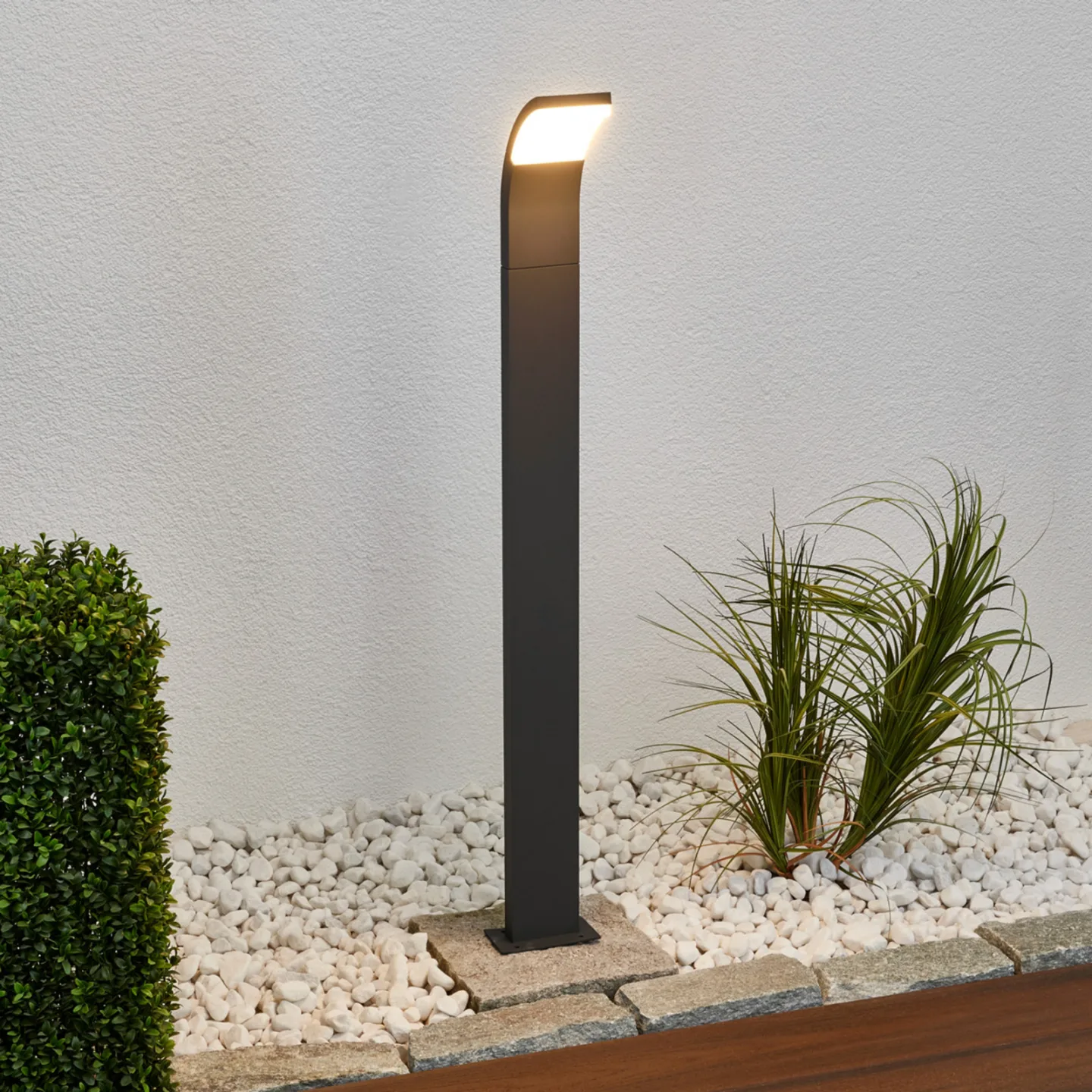 Timm Außen Gartenleuchte H100 Graphite - Lucande - Terrasse - Modern - Aluminium - Einflammig