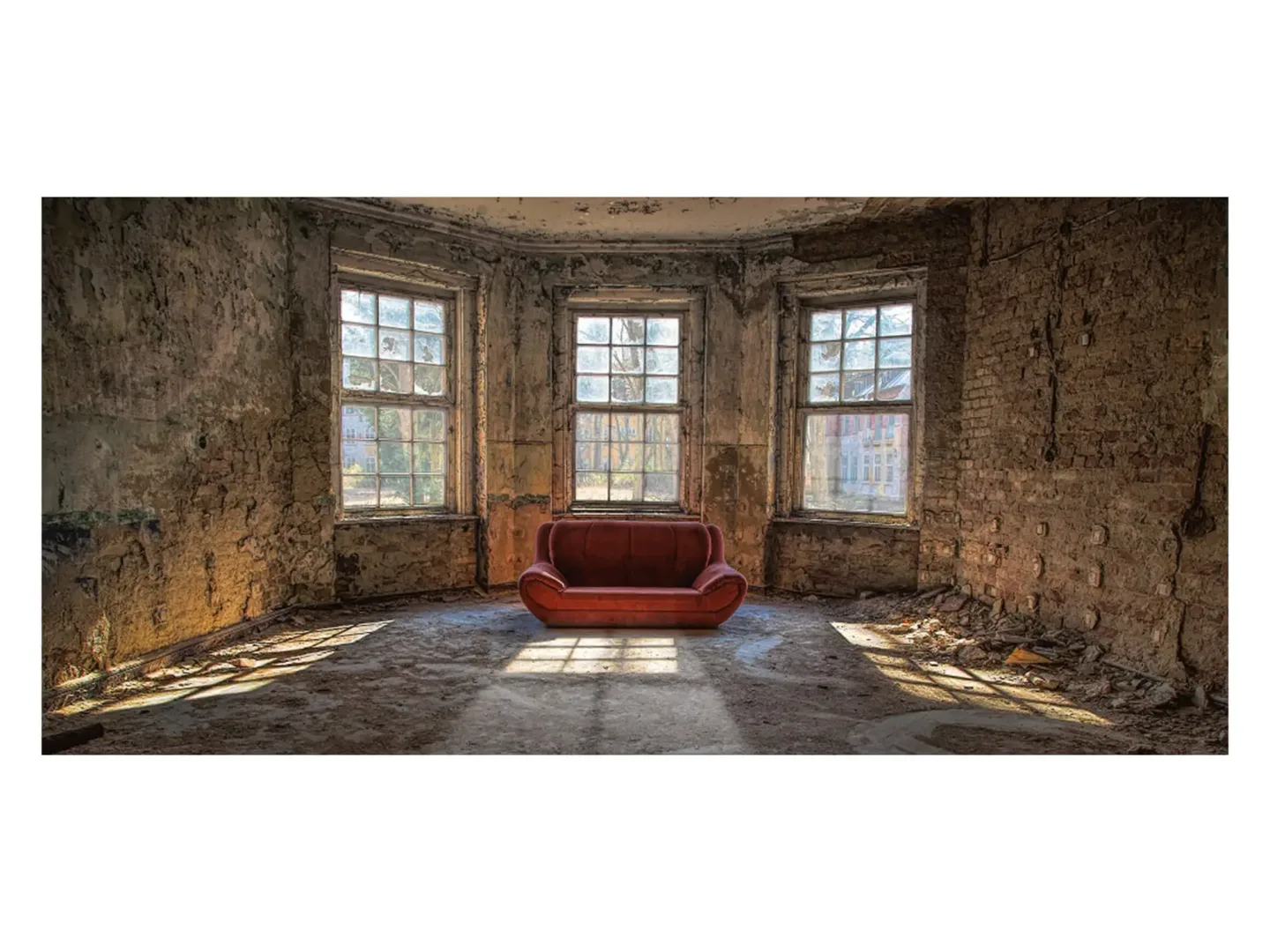 image LAND Digitaldruck auf Acrylglas Rotes Sofa | Schubiger Möbel