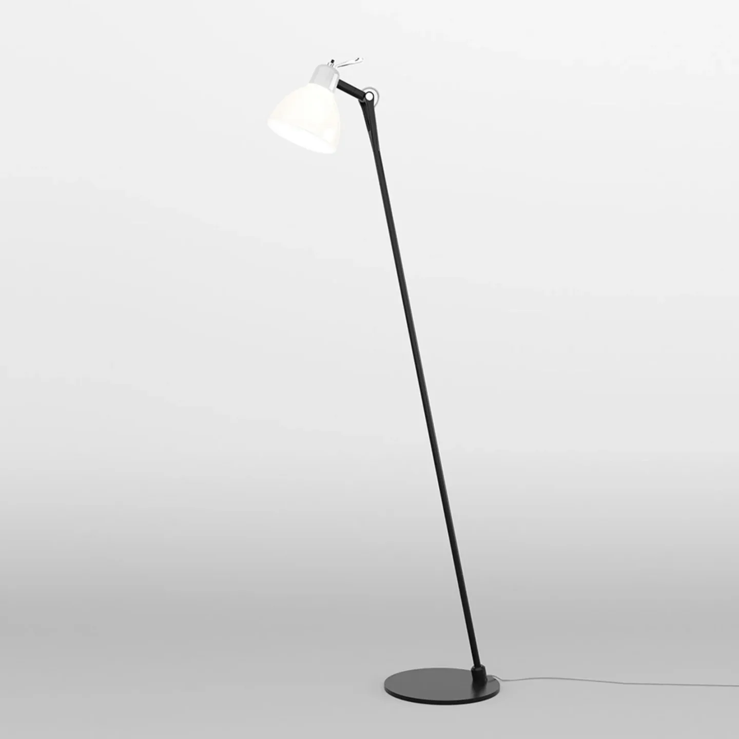 Luxy Glam F0 Stehleuchte Black/Glossy White - Rotaliana Luxy F0 Glam - Wohnzimmer - Design - Metall - Einflammig