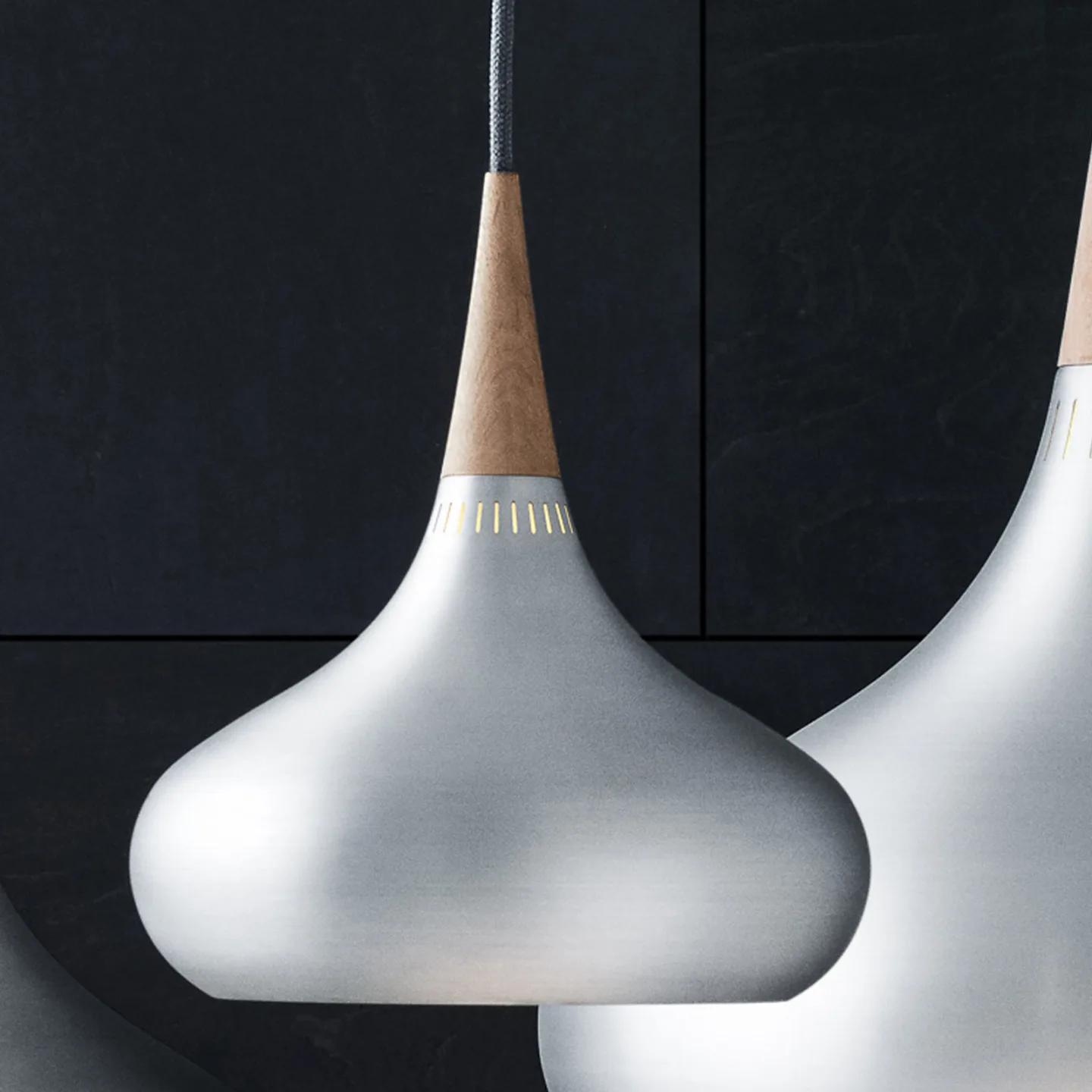 Fritz Hansen Orient P1 pendel Klarlackerad aluminium