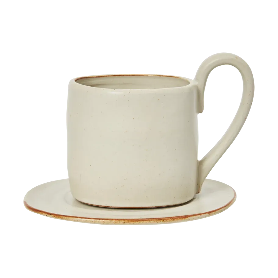 Ferm Living Flow Tasse mit Untertasse 25 cl Off-white speckle