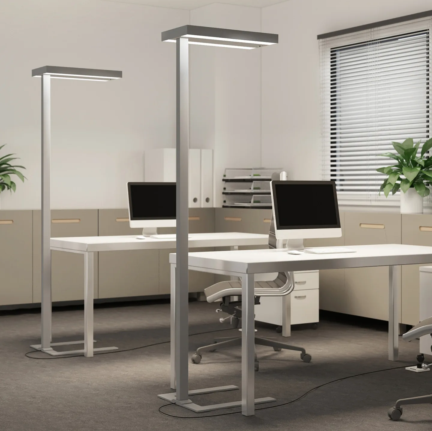 Logan LED Stehleuchte w/Sensor Silver - Arcchio Logan Ultra - Arbeitszimmer / Büro - Modern - Aluminium - Einflammig