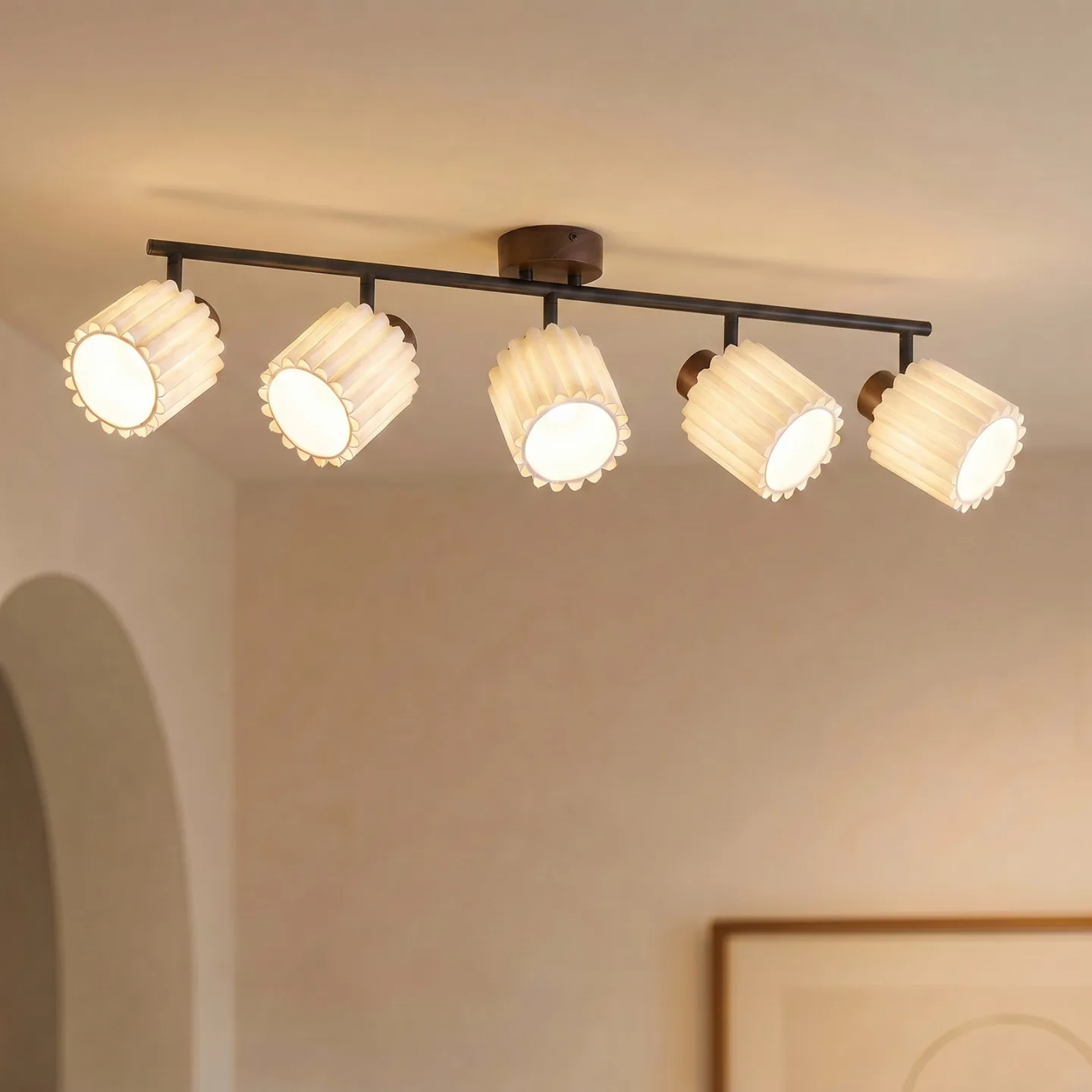 Shiloh downlight, valnøtt/beige, 5 lyskilder, valnøttre – Lindby - Stue - Moderne - Stoff / Tekstil - Med flere lyskilder