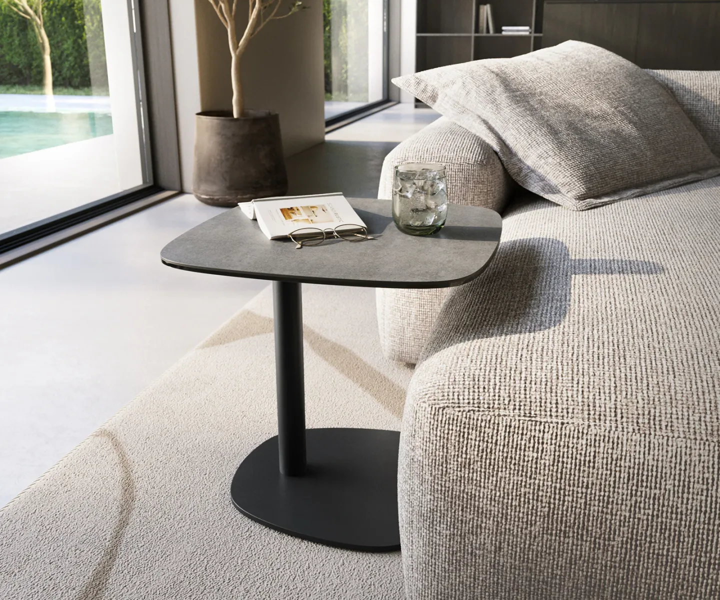 Beistelltisch Edge Boot 50x50 cm Keramik Beton Grau Eleny Metall Schwarz