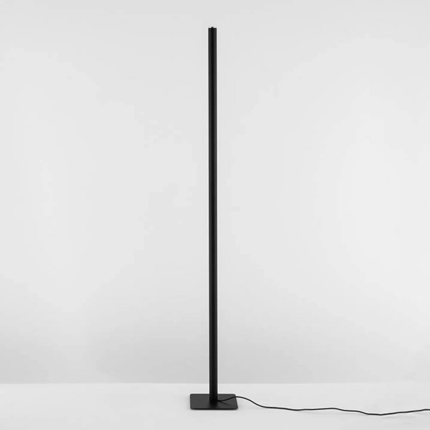 Ilio Mini Stehleuchte 3000K Matt Black - Artemide - Wohnzimmer - Design - Metall