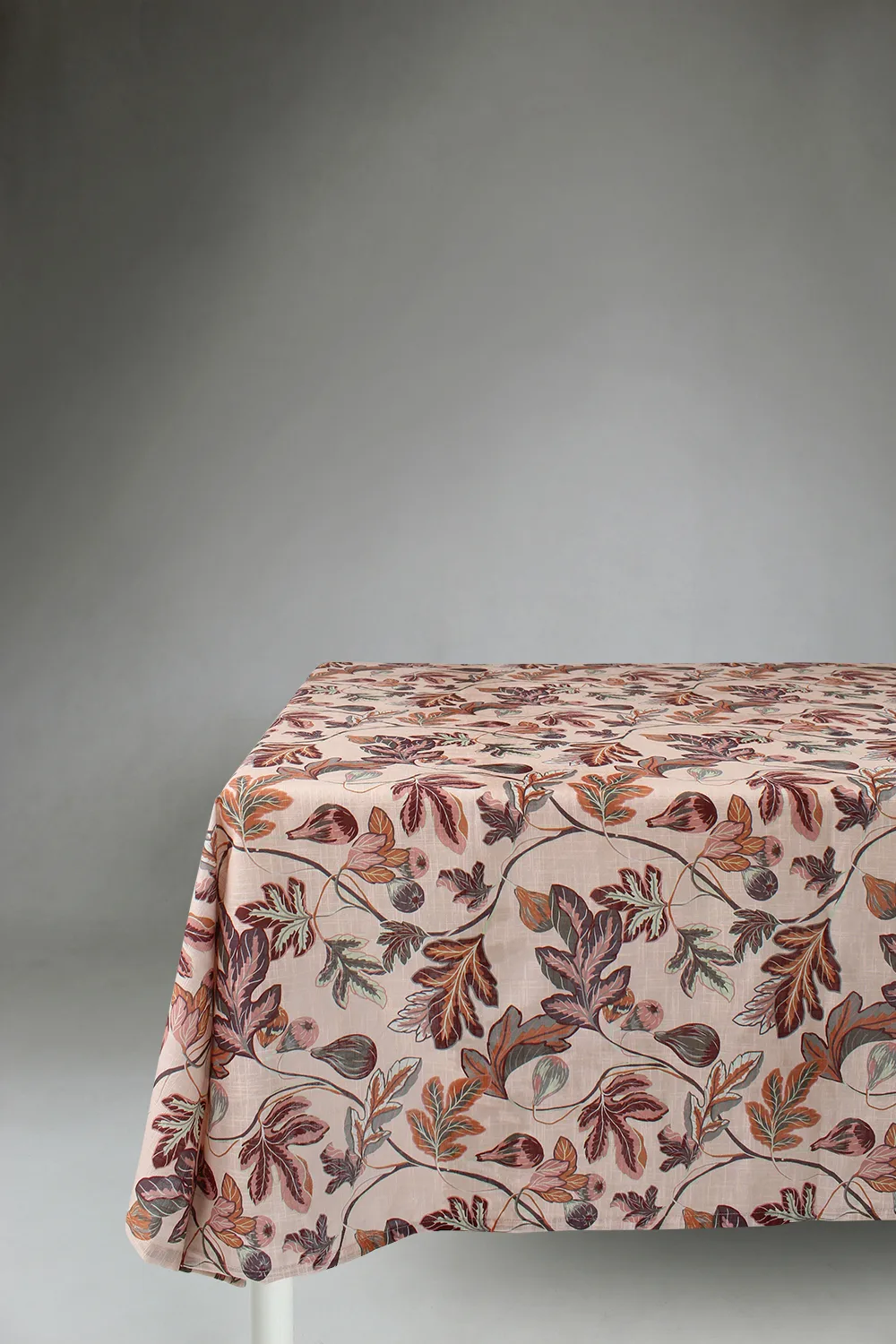 Dukar - Bomullsduk Leonora (rød) (Størrelse: 140 x 250 cm)