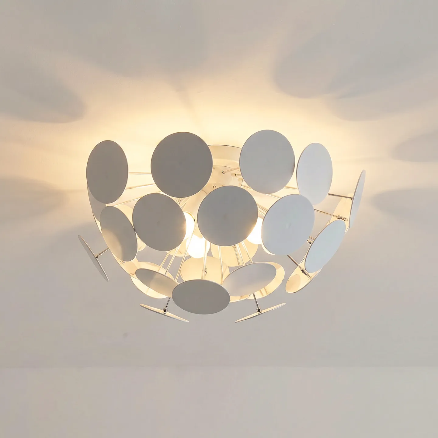 Kinan Deckenleuchte White/Chrome - Lindby - Wohnzimmer - Modern - Kunststoff - Rund