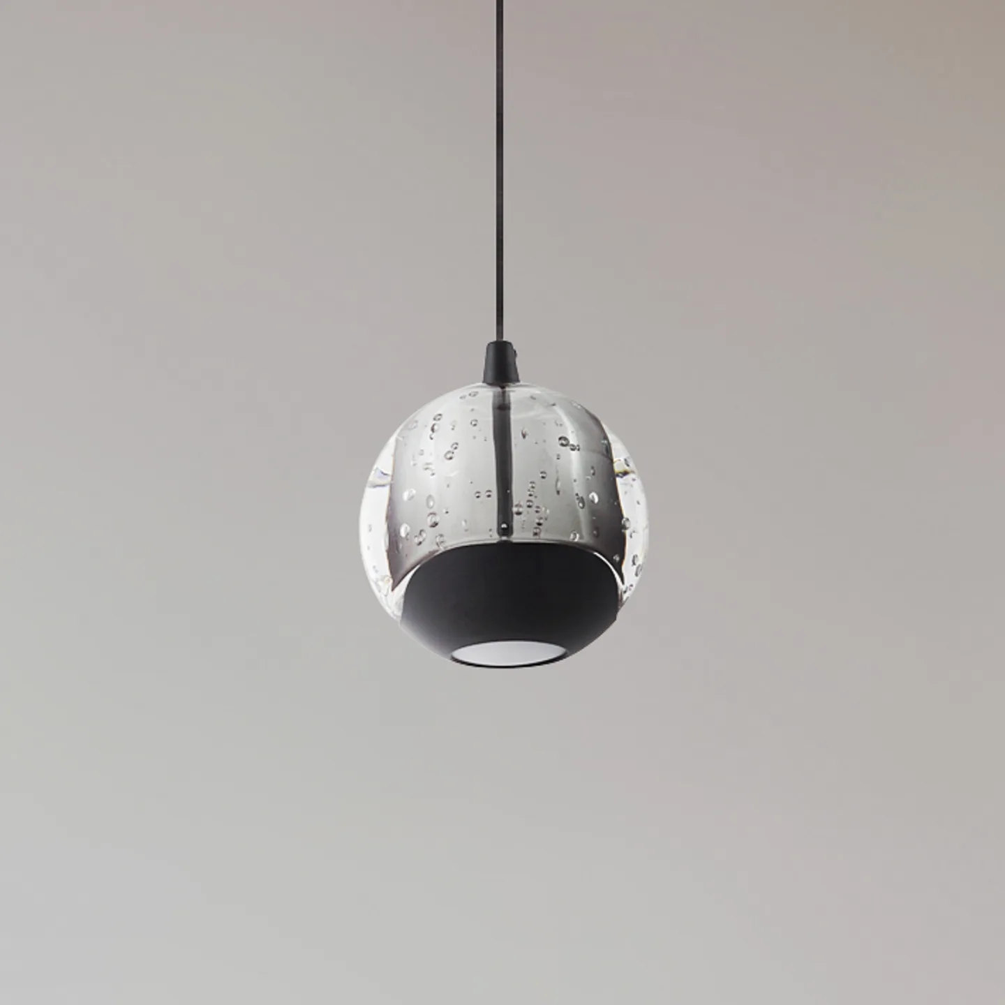Hayley LED-hengelampe 1 lyskilde svart glass - Lucande - Stue - Design - Med en lyskilde