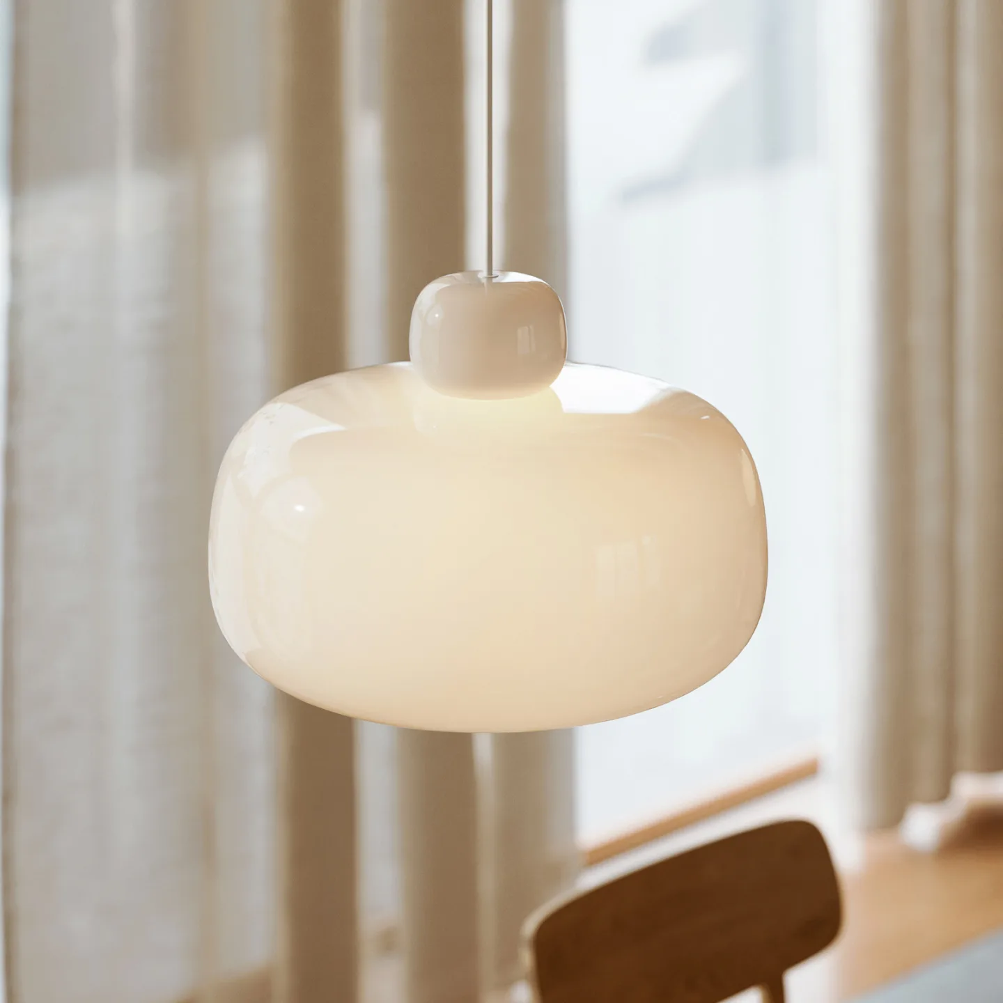 Stone Pendelleuchte, Ø 36 cm, Opalglas - Woud - Küche - Design - Einflammig