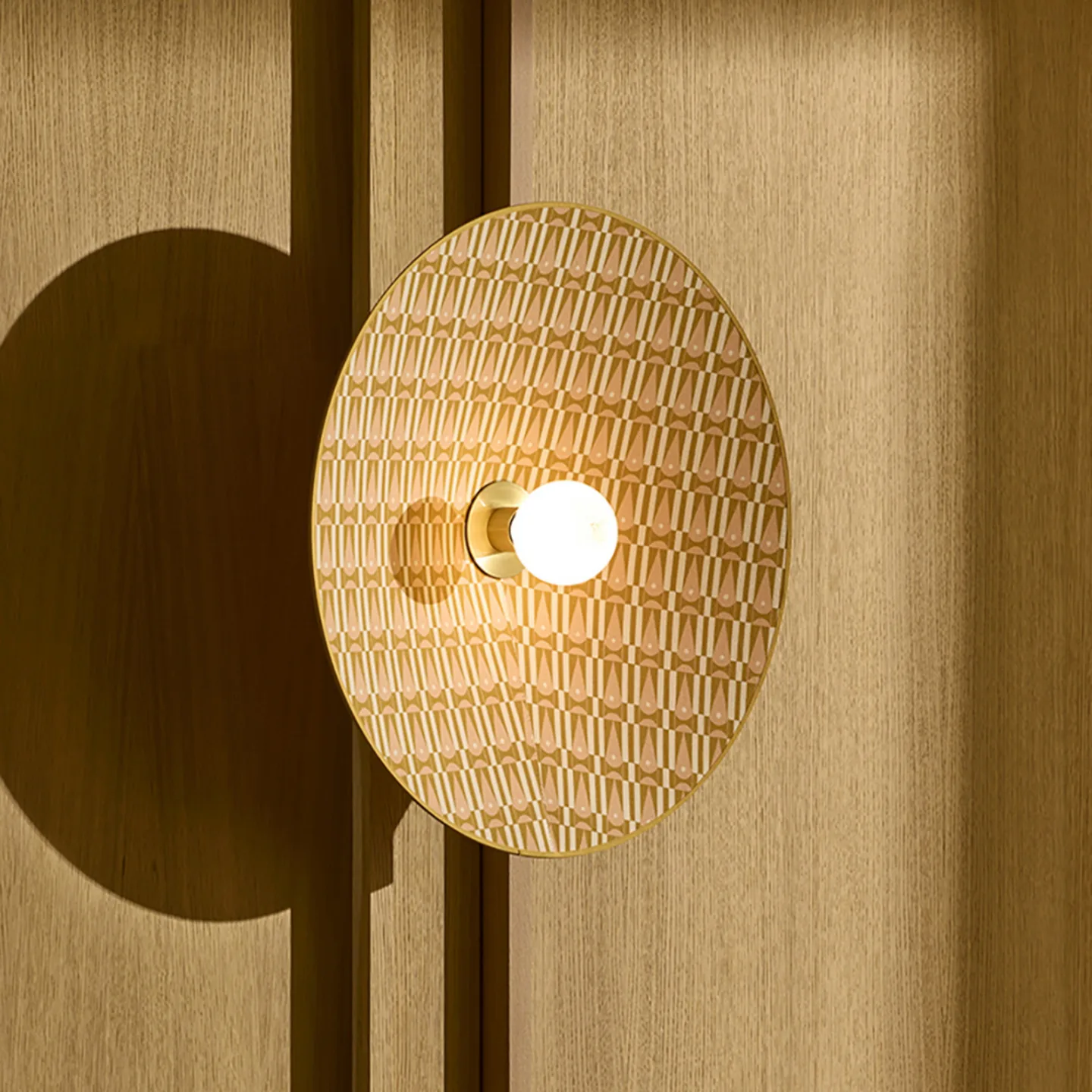Gatsby vägglampa, Ø 60 cm, myra - MARKET SET - Vardagsrum - Design - Tyg / textil - Med en ljuskälla