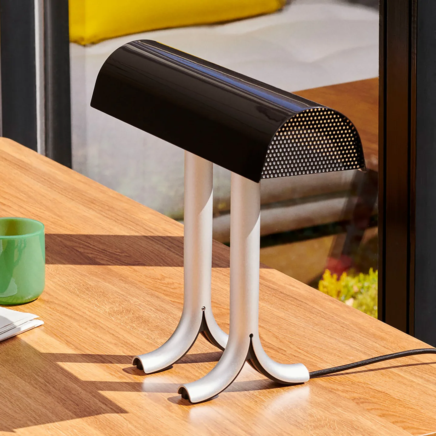 Anagram Tischleuchte Iron Black - HAY - Wohnzimmer - Design - Metall - Einflammig