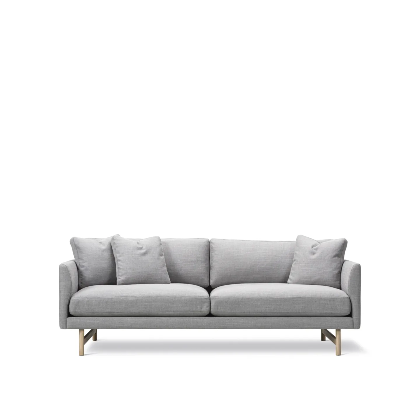 Fredericia Furniture - Calmo 2 Seater 95 Wood Base, Fabric 3 - Sunniva 242, Lacquered oak - Soffor - Hugo Passos - Grå