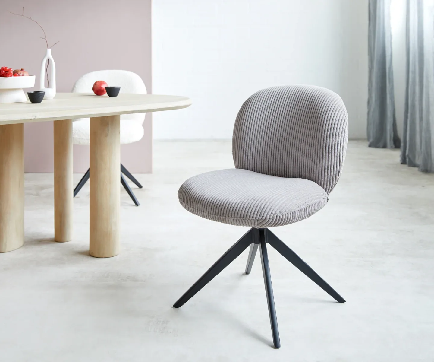 Drehstuhl Nube-Flex Cord Silbergrau Kreuzgestell breit Schwarz 360° drehbar Taschenfederkern