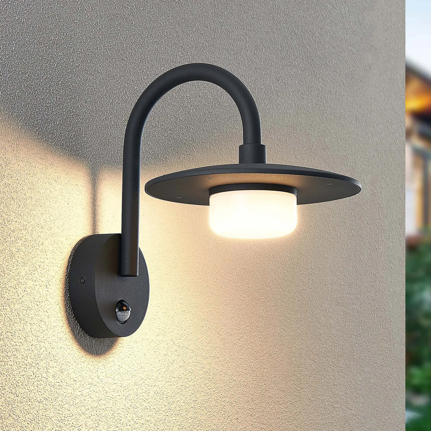 Zamalino Außen Wandleuchte w/Sensor Dark Grey - Lucande - Terrasse - Modern - Metall - Einflammig