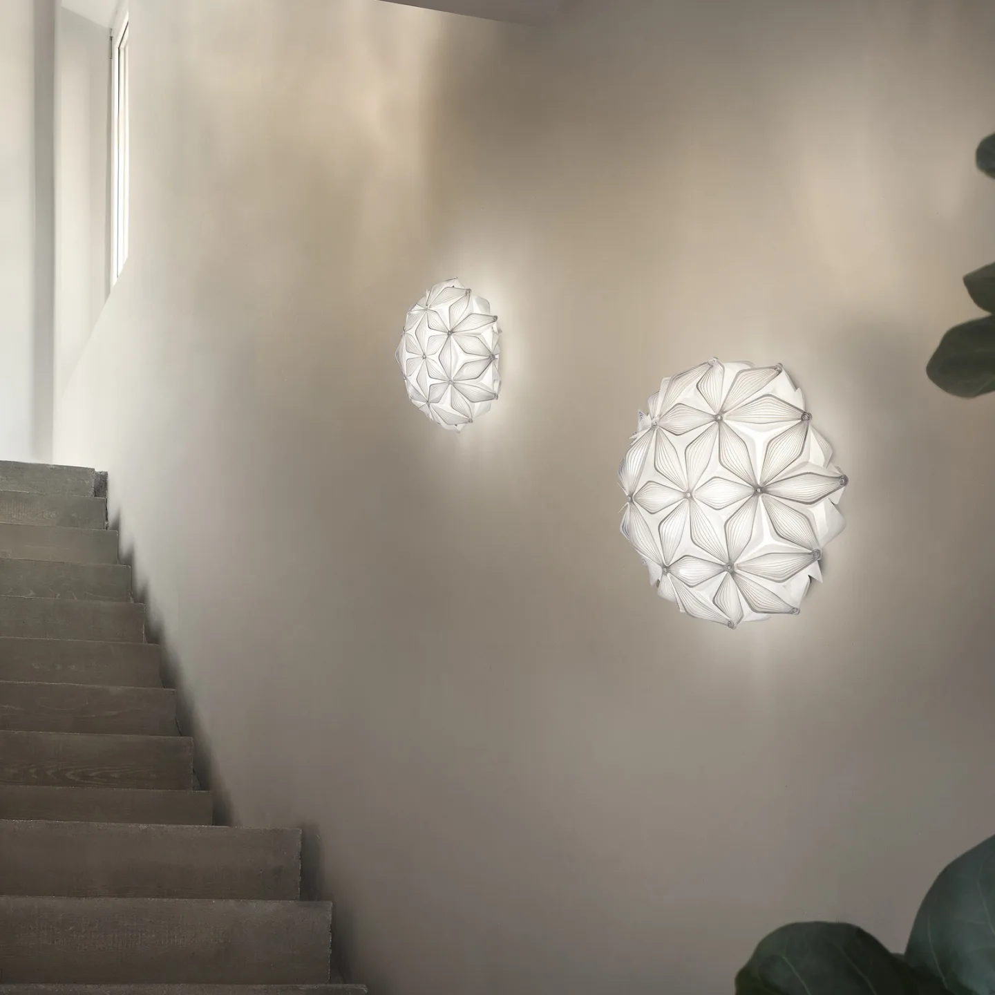 C'EST LA VIE Deckenlampe, weiß, Ø 34 cm, 2-flg. - Slamp - Wohnzimmer - Design - Kunststoff - Bündig