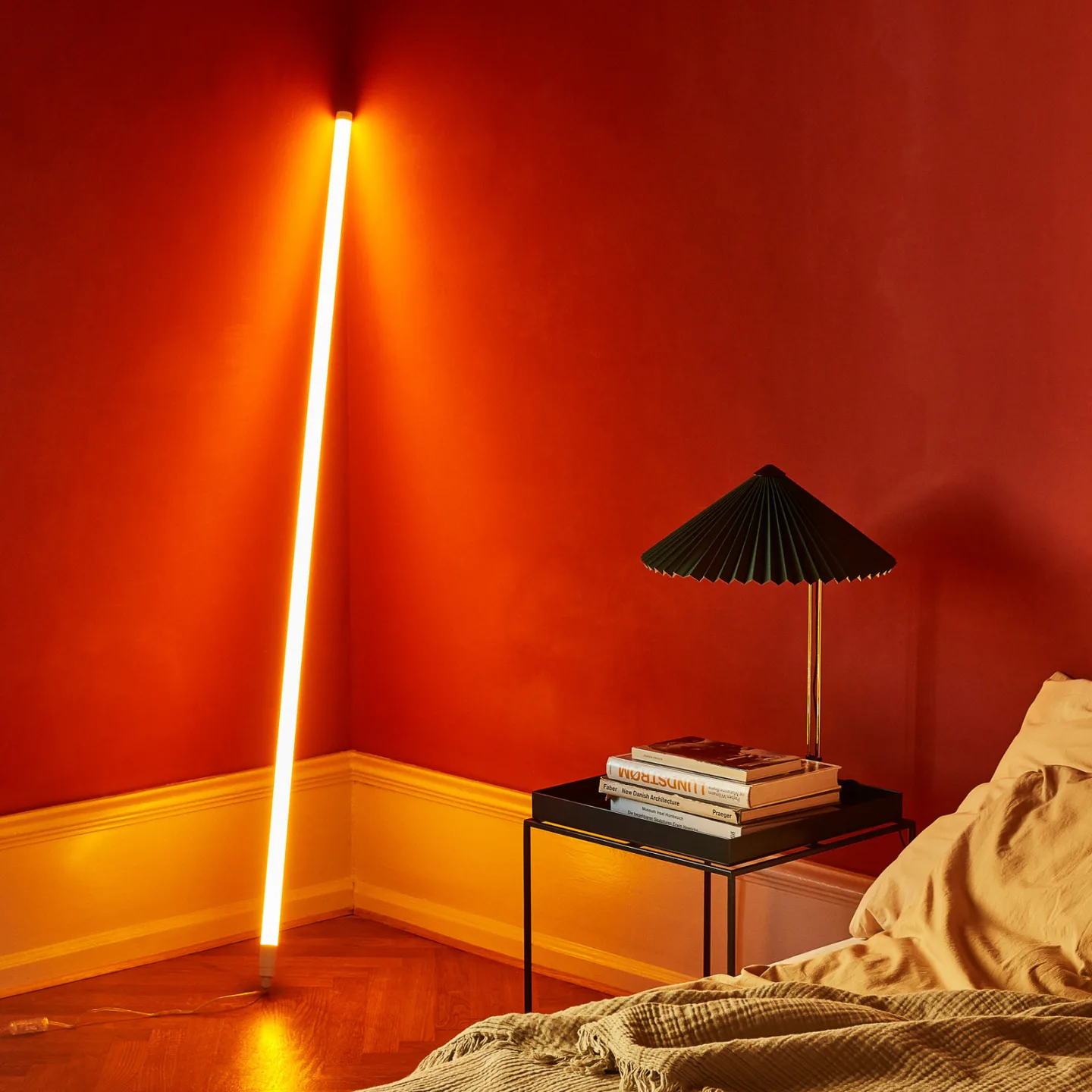 HAY Neon Tube lysrörslampa 150 cm red