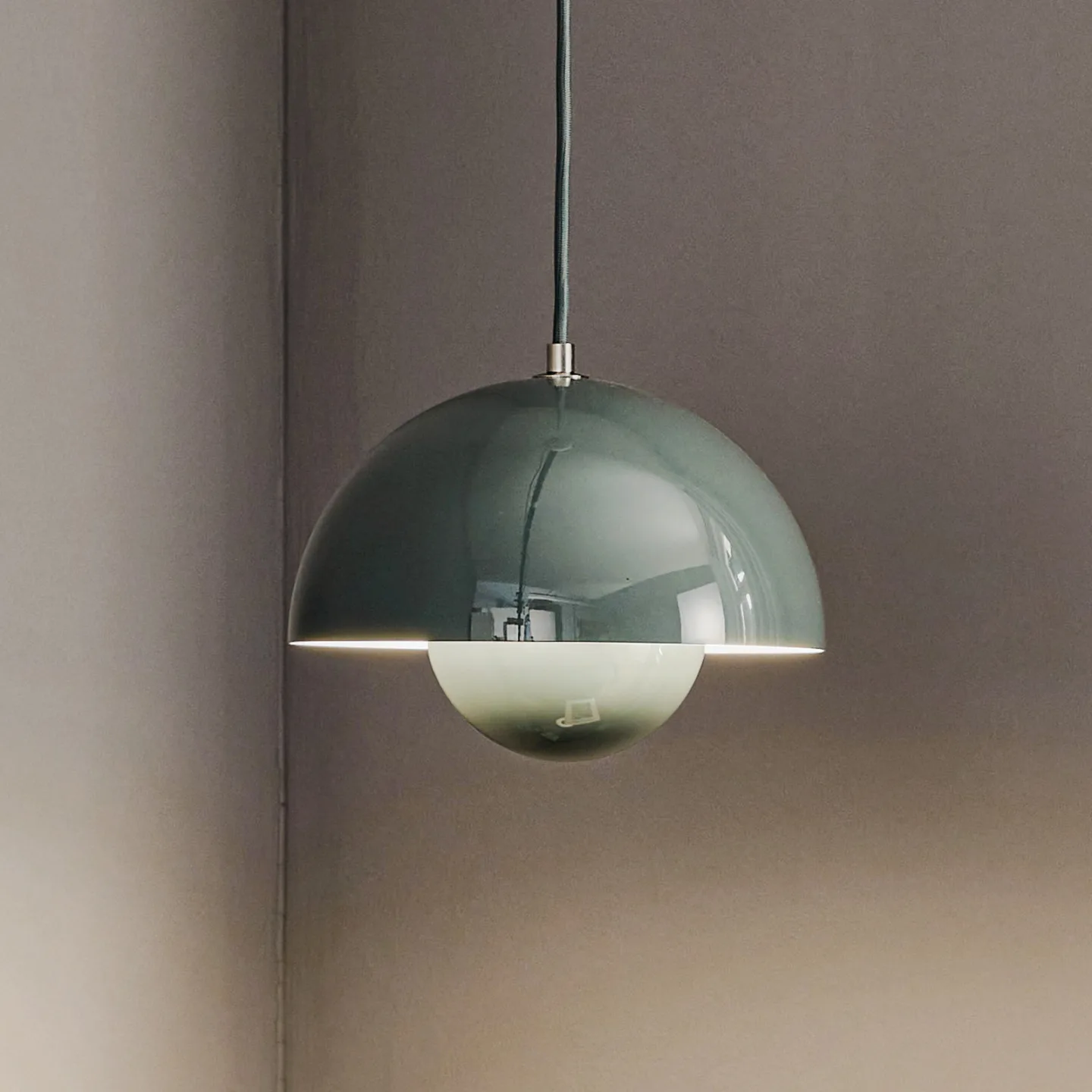 Flowerpot VP1 Pendelleuchte steinblau - &Tradition - Wohnzimmer - Design - Metall - Einflammig