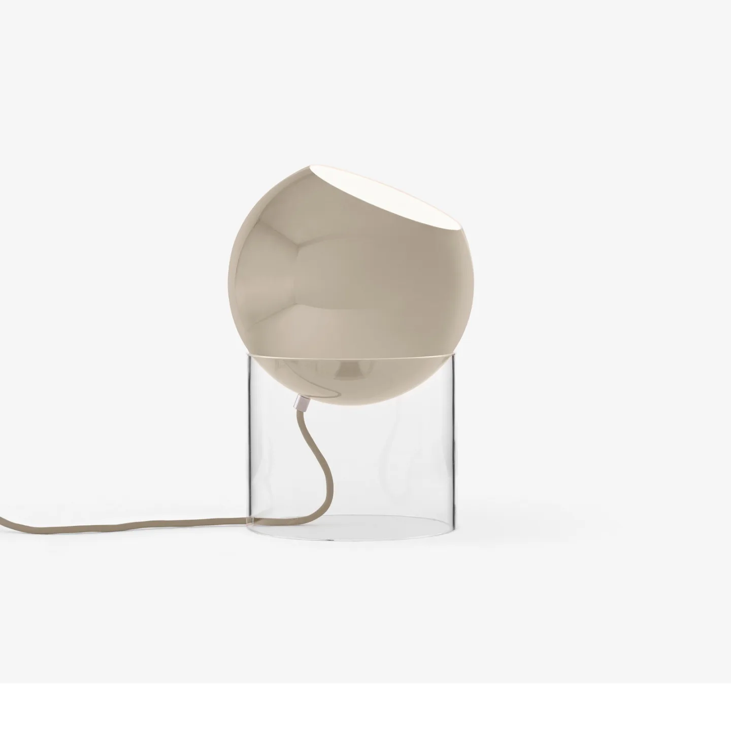 Topan VP13 Tischlampe grau-beige E27 - &Tradition - Wohnzimmer - Design - Aluminium - Einflammig