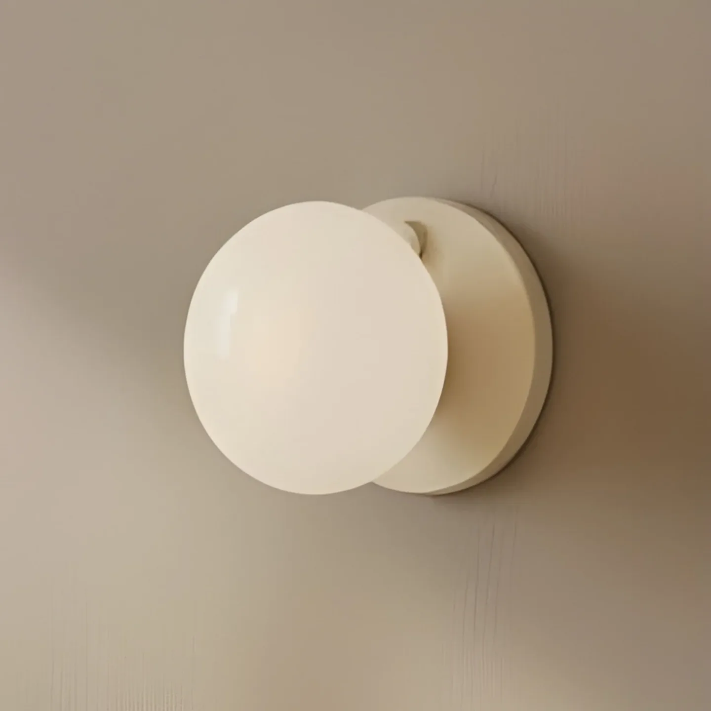 Flo væglampe, beige, Ø 19 cm, glas - ALDEX - Stue - Design - Metal - Rund