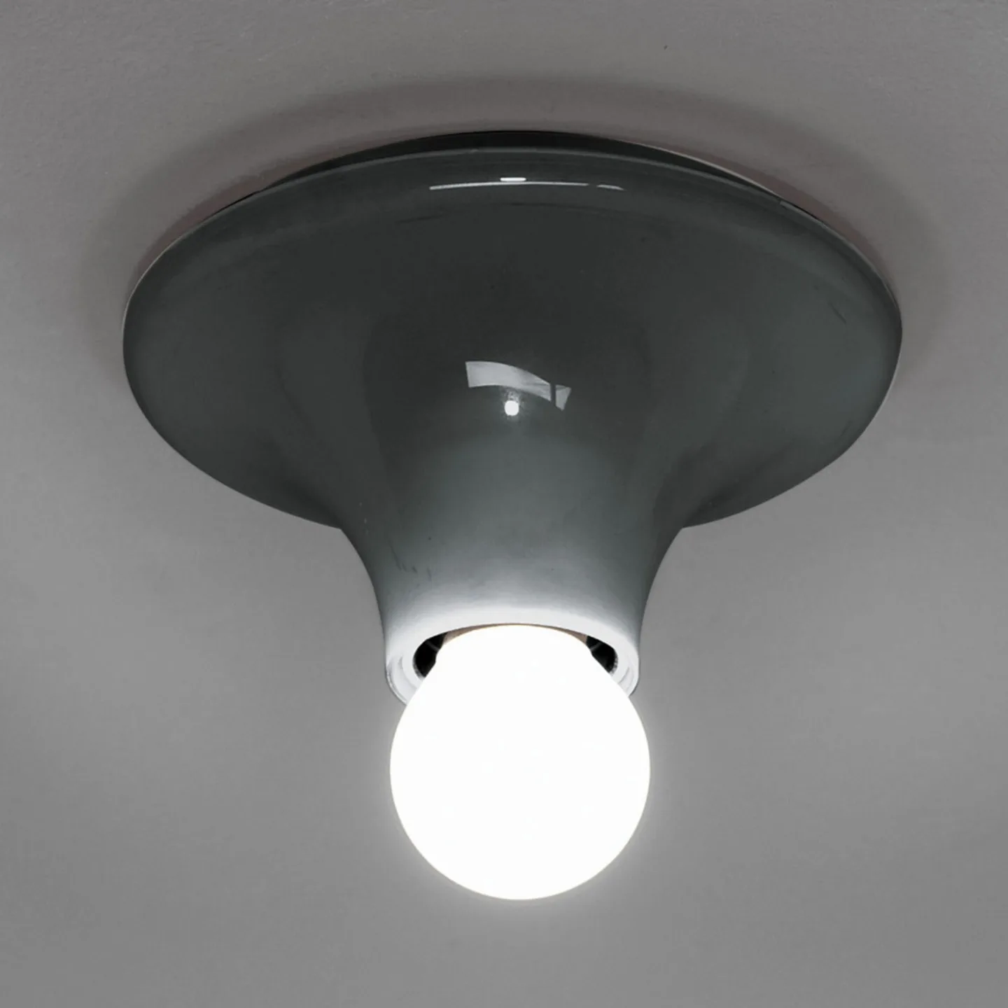 Teti Loftlampe/Væglampe Mørk Grå - Artemide - Stue - Design - Plastik - Rund