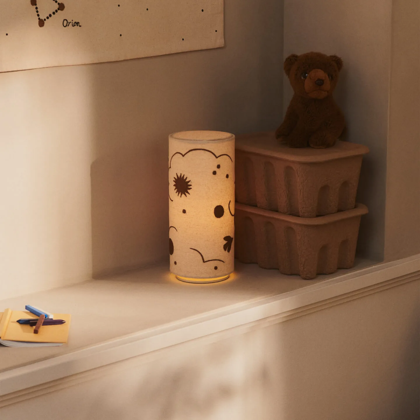 Skye LED-Tischleuchte, Leinen natur Höhe 27 cm - ferm LIVING - Kinderzimmer - Junges Wohnen - Stoff / Textil - Einflammig