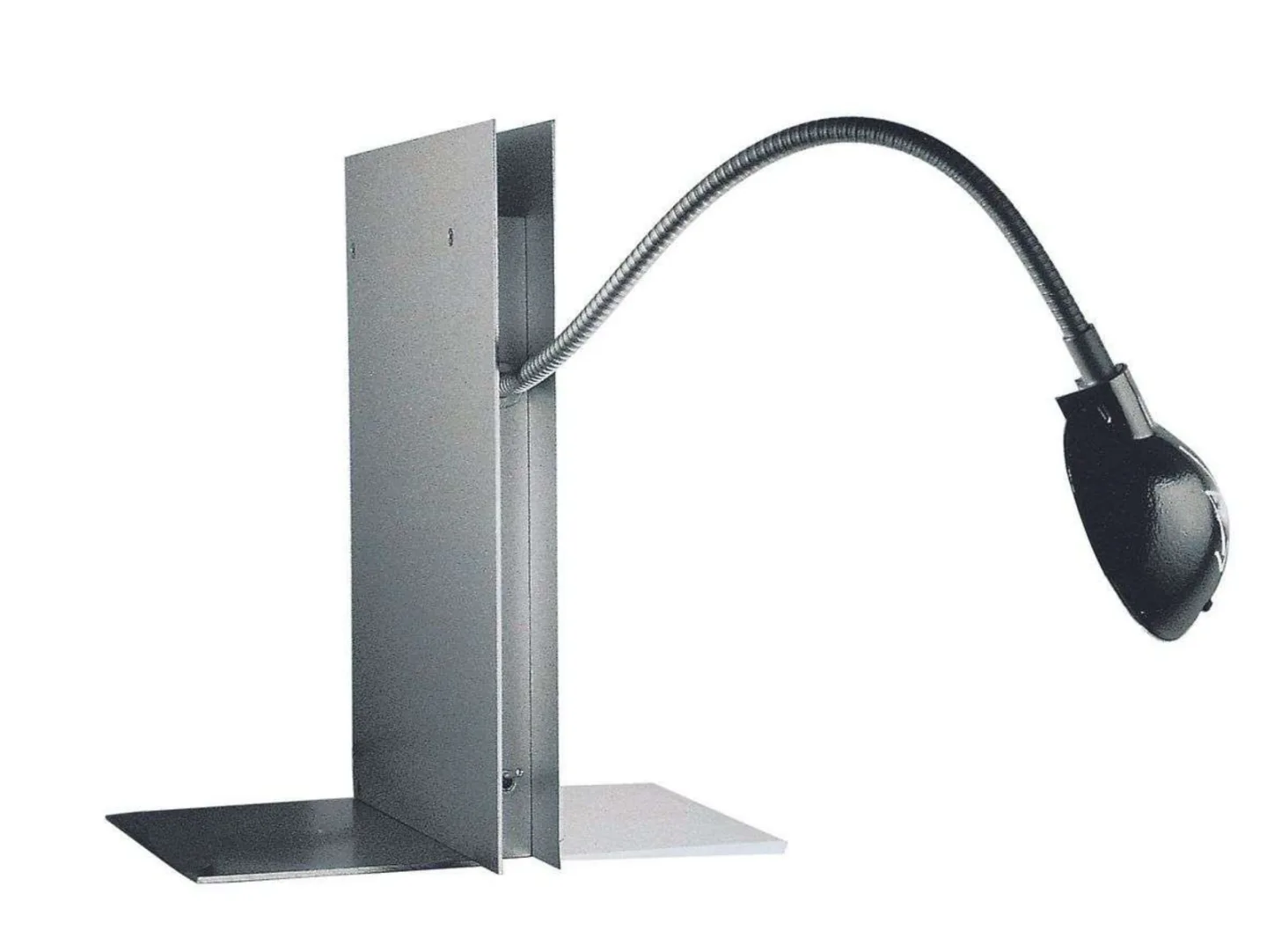 Oskar LED Tischleuchte - Ingo Maurer - Wohnzimmer - Aluminium