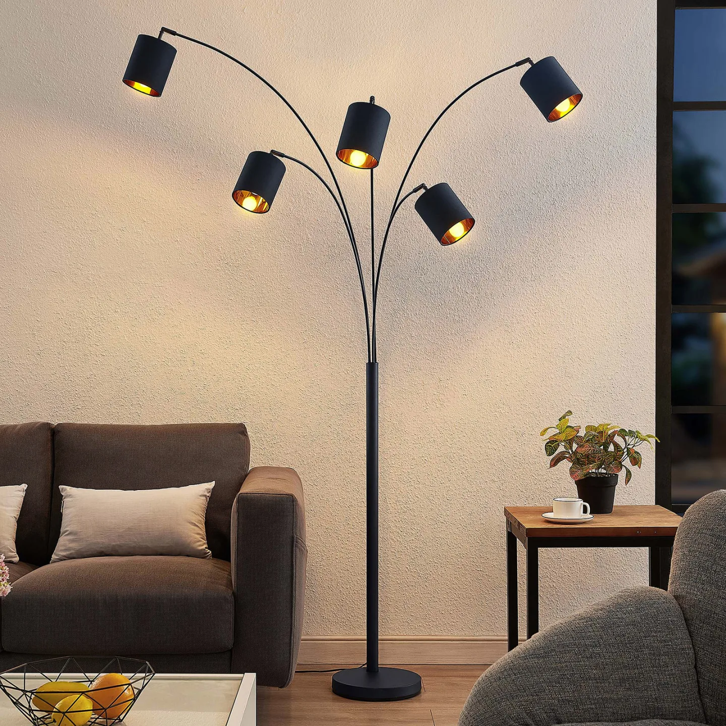 Lindby Stehleuchte Abiram, schwarz/gold, Textil, 70cm - Wohnzimmer - Modern - Metall - Mehrflammig