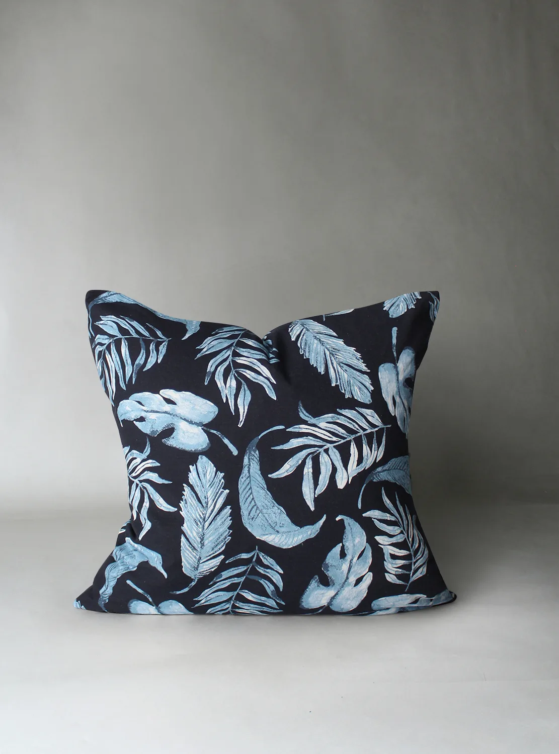 Putetrekk - Lowe (blå) (Størrelse: 45 x 45 cm)