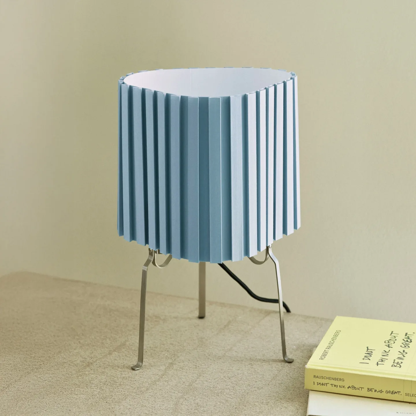 HAY Canelé bordlampe Soft blue