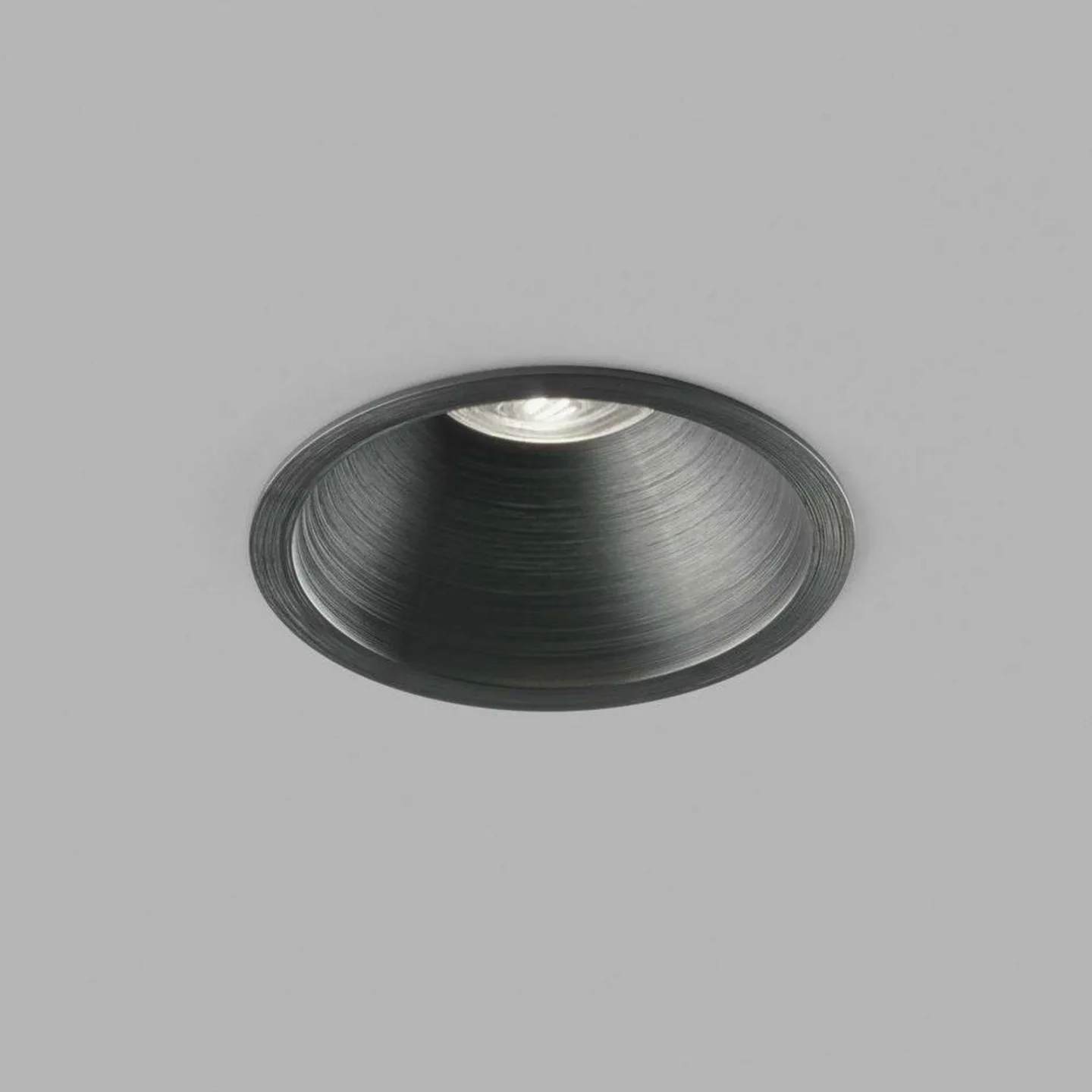 Curve II infälld spot, svart, Ø 9 cm, IP54 - LIGHT-POINT - Vardagsrum - Aluminium