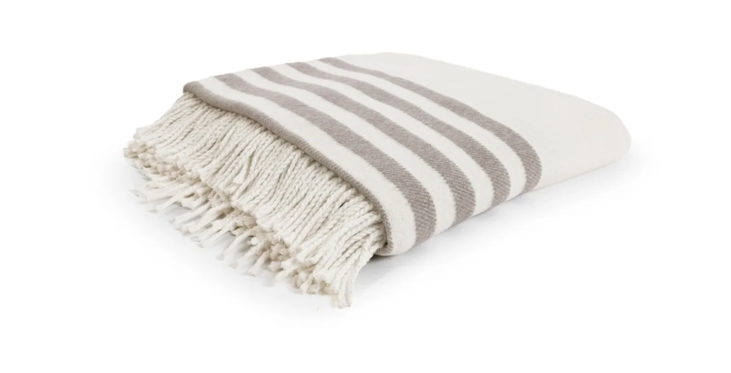 Magma Plaid Sela, 150x200 cm Braun | Schubiger Möbel