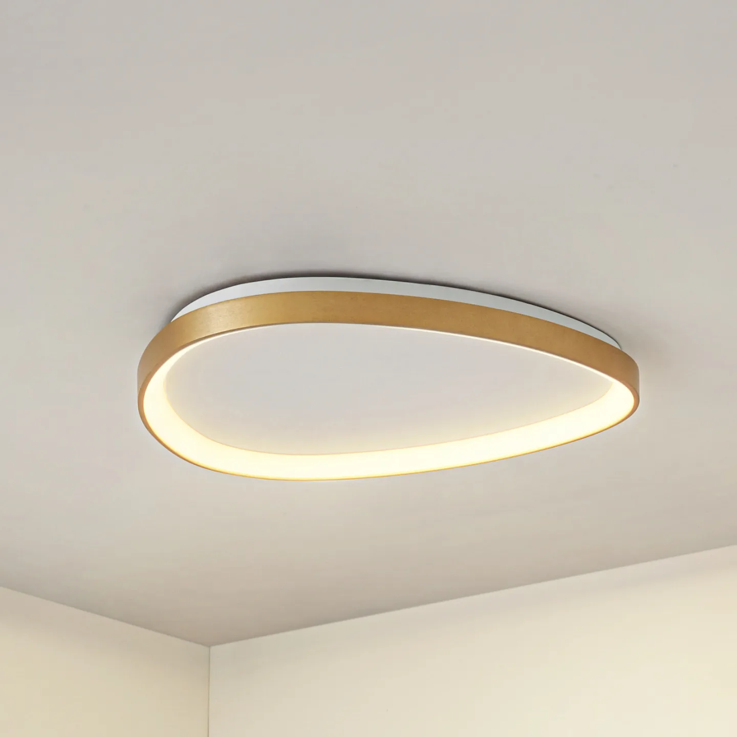 Asken LED-taklampa, guld, 61 cm, dimbar, CCT - Lucande - Vardagsrum - Modern - Aluminium - Rund